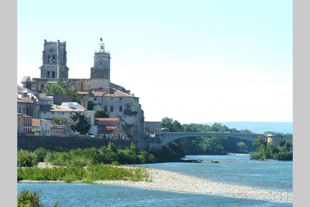 F1 Rez De Chaussee Au Coeur De Pont-Saint-Esprit Bagian luar foto